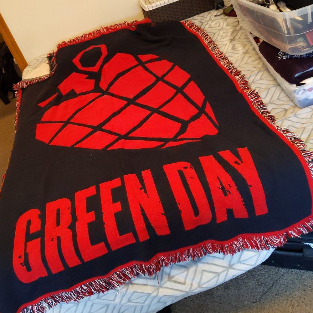 Green Day Throw Blanket